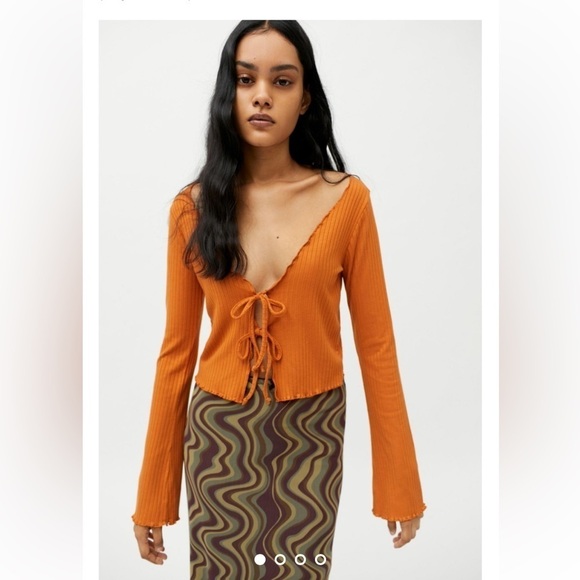 Urban Outfitters Leila ribbed tie-front long sleeve top size 3X - Picture 3 of 14